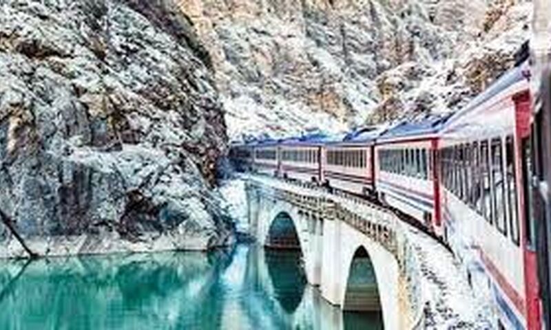 Turistik Doğu Ekspresi ile Elit Doğu Anadolu Turu 1 Gece Tren 3 Gece Otel Konaklaması Tren ile Gider Uçak ile Döner Sömestre Özel