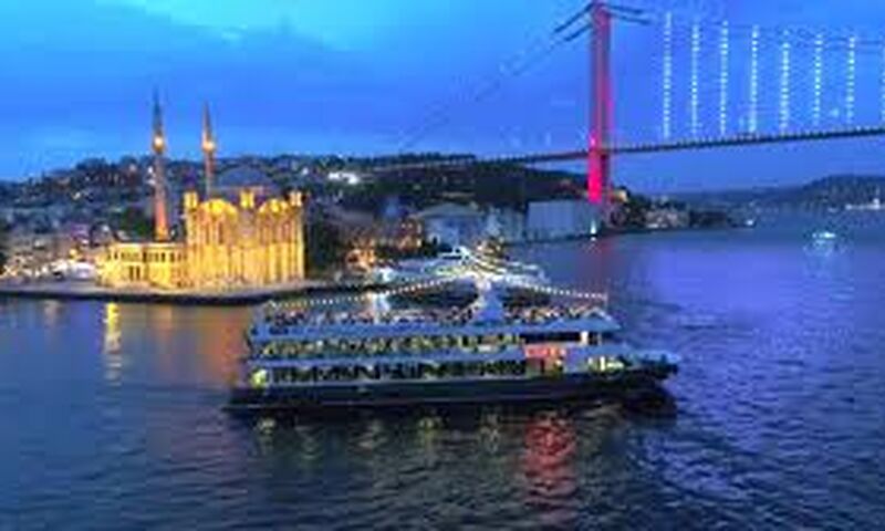 8 MART 2025 GÜNÜBİRLİK  İSTANBUL CAMİİLER TURU( TEKNEDE İFTAR YEMEKLİ)
